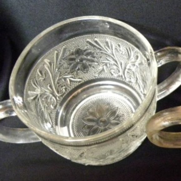 Vintage Set of Anchor Hocking Glass Cream and Sugar Bowl - Picture 4 of 4